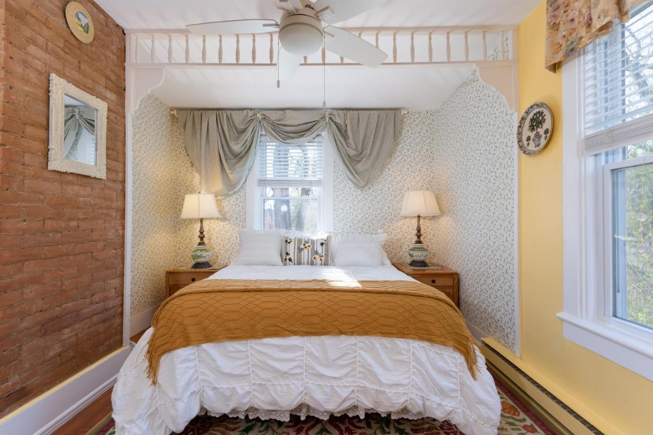 Saratoga Farmstead B&B Saratoga Springs Bagian luar foto
