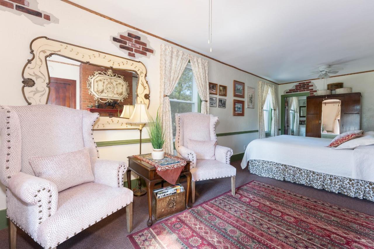 Saratoga Farmstead B&B Saratoga Springs Bagian luar foto